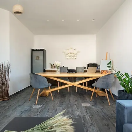 Marvarit فندق 3*