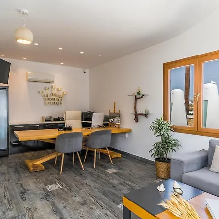 Hotel Marvarit Mesariá